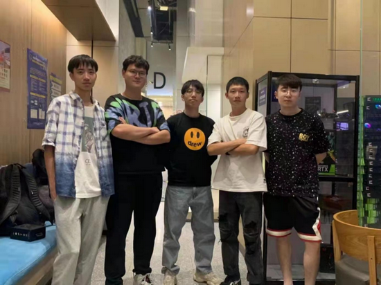 风暴英雄最新秃鹫摩托皮肤全面解析